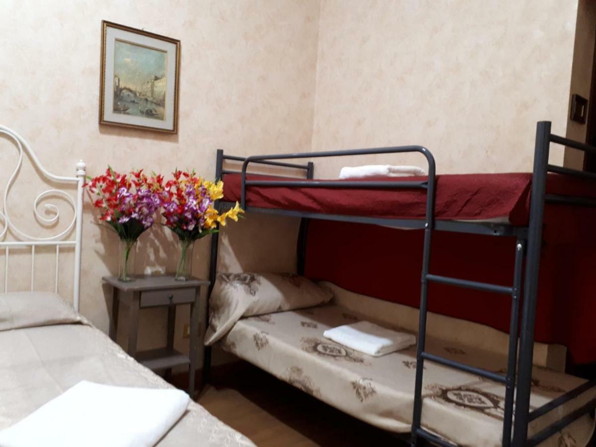 Renting Rooms โรม ภายนอก รูปภาพ