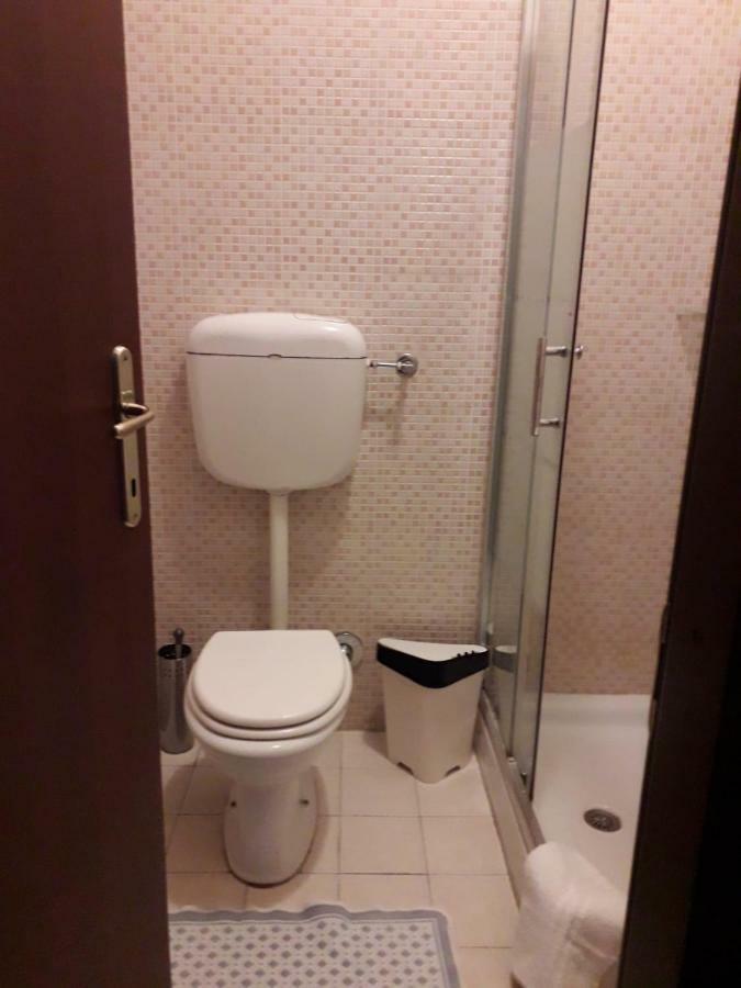 Renting Rooms โรม ภายนอก รูปภาพ